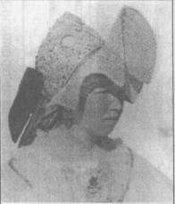 Головной убор девушки из Олонца. 1899 г.